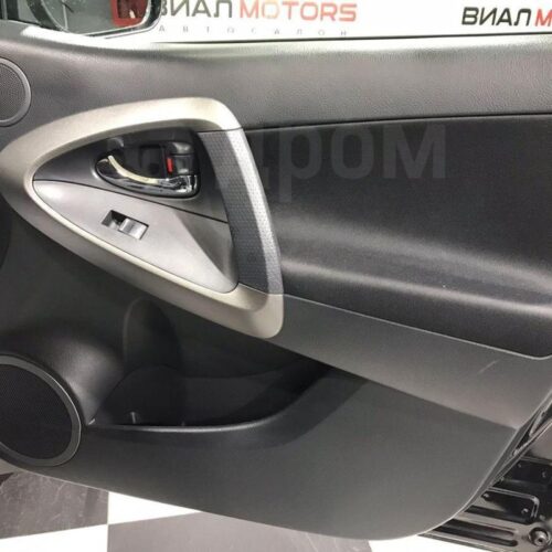 Toyota RAV4 2.0 AT (152 л.с.) 4WD 2009
