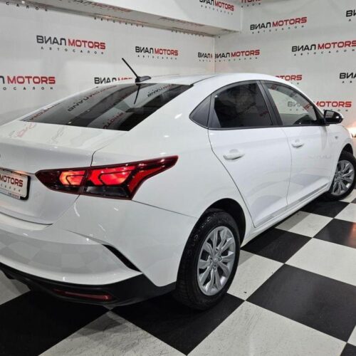 Hyundai Solaris 1.6 AT (123 л.с.) 2021