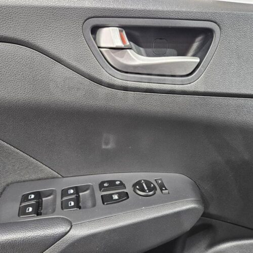 Hyundai Solaris 1.6 AT (123 л.с.) 2021