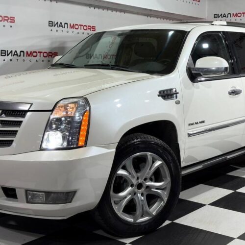 Cadillac Escalade 6.2 AT (409 л.с.) 4WD 2012