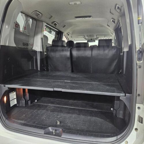 Toyota Voxy 2.0 CVT (158 л.с.) 2011