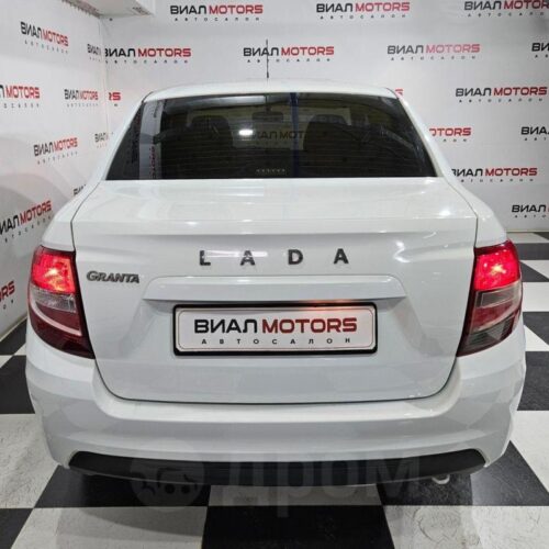 LADA (ВАЗ) Granta 1.6 MT (87 л.с.) 2019