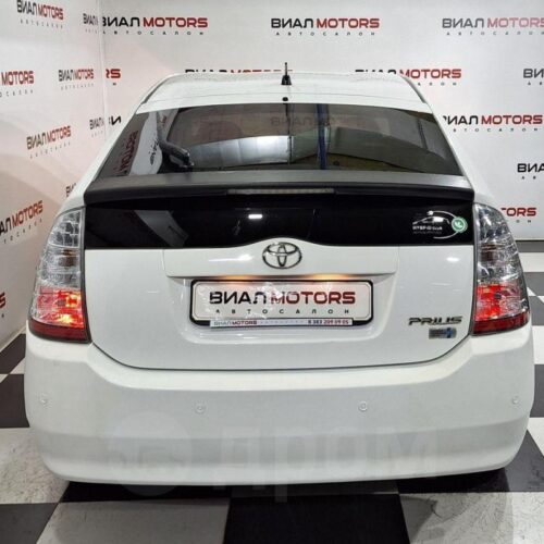 Toyota Prius 1.5hyb AT (76 л.с.) 2009