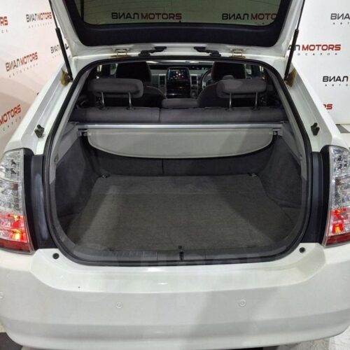Toyota Prius 1.5hyb AT (76 л.с.) 2009