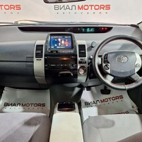 Toyota Prius 1.5hyb AT (76 л.с.) 2009