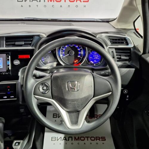 Honda Fit 1.3 CVT (100 л.с.) 2014