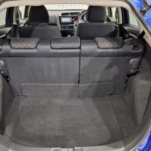 Honda Fit 1.3 CVT (100 л.с.) 2014