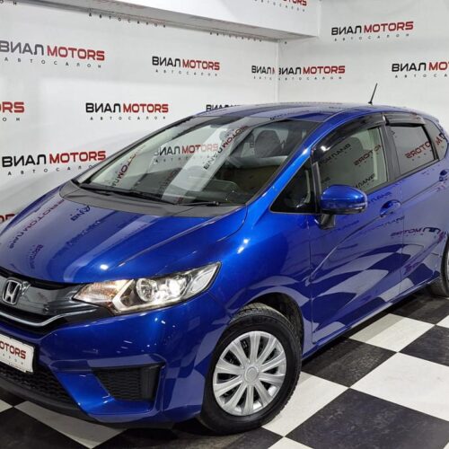 Honda Fit 1.3 CVT (100 л.с.) 2014