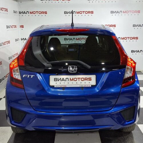 Honda Fit 1.3 CVT (100 л.с.) 2014