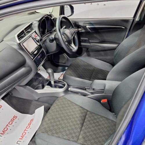 Honda Fit 1.3 CVT (100 л.с.) 2014
