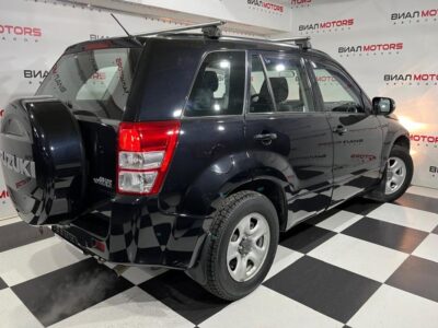 Suzuki Grand Vitara 2.0 AT (140 л.с.) 4WD 2012