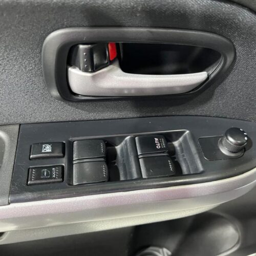 Suzuki Grand Vitara 2.0 AT (140 л.с.) 4WD 2012