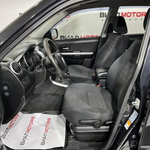 Suzuki Grand Vitara 2.0 AT (140 л.с.) 4WD 2012