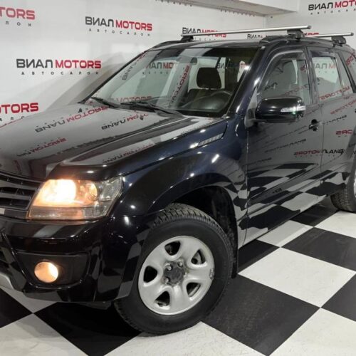 Suzuki Grand Vitara 2.0 AT (140 л.с.) 4WD 2012