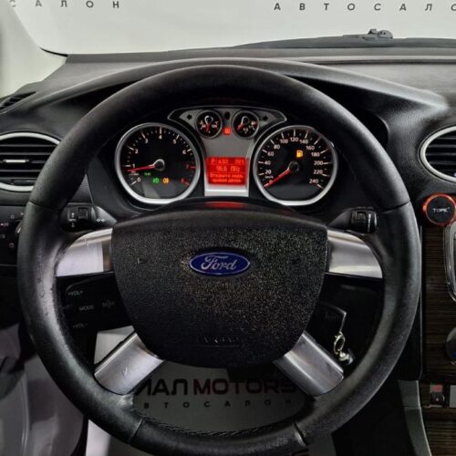 Ford Focus 2.0 AT (145 л.с.) 2008