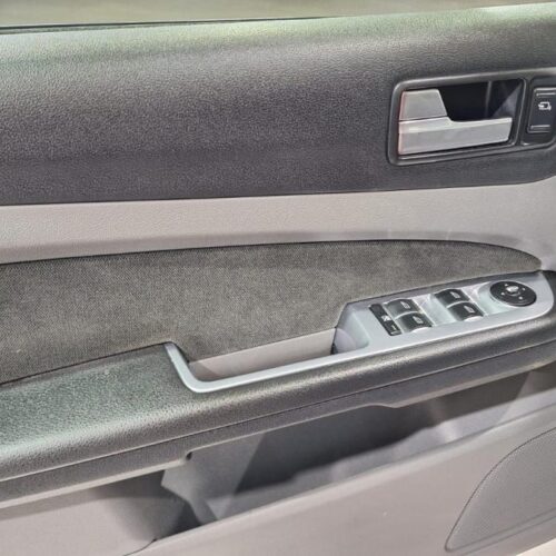 Ford Focus 2.0 AT (145 л.с.) 2008