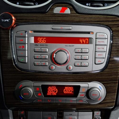 Ford Focus 2.0 AT (145 л.с.) 2008
