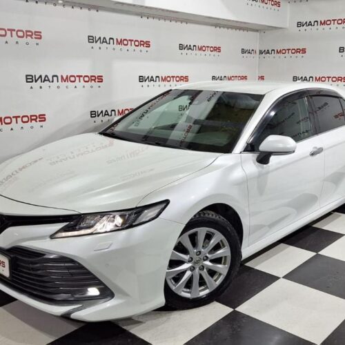 Toyota Camry  2019