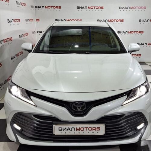 Toyota Camry  2019
