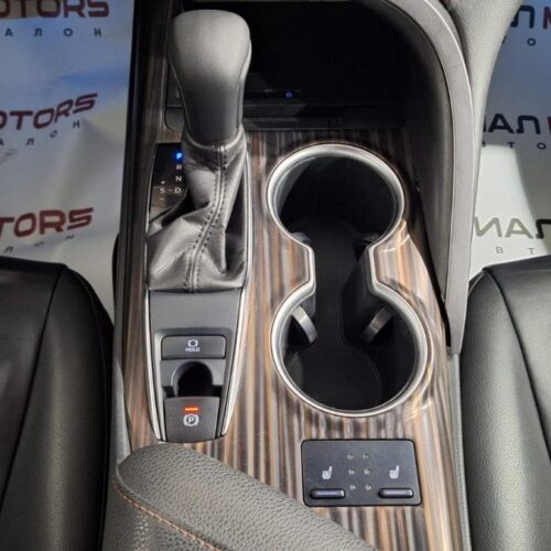 Toyota Camry  2019