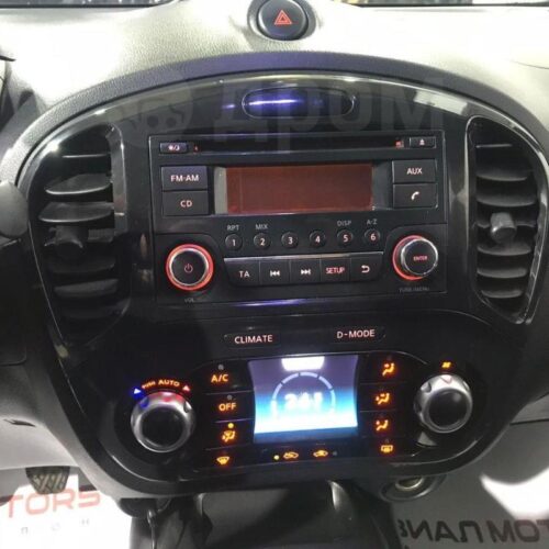 Nissan Juke 1.6 MT (117 л.с.) 2012