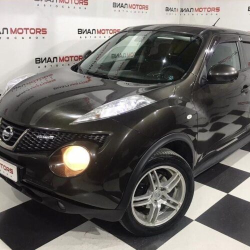 Nissan Juke 1.6 MT (117 л.с.) 2012
