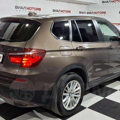BMW X5 XDRIVE 281  2012