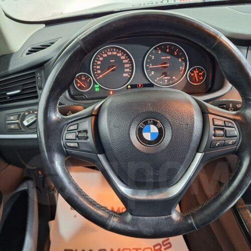 BMW X5 XDRIVE 281  2012