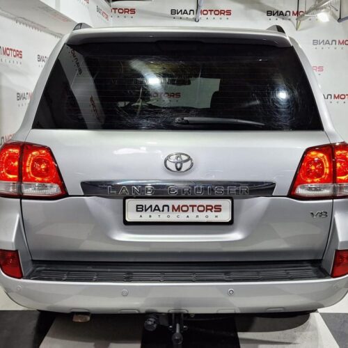 Toyota Land Cruiser 200  2007
