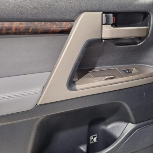 Toyota Land Cruiser 200  2007