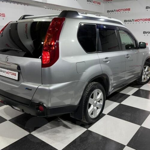 Nissan X-Trail 2.5 CVT (169 л.с.) 4WD 2010