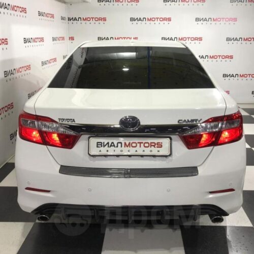 Toyota Camry 3.5 AT (249 л.с.) 2013