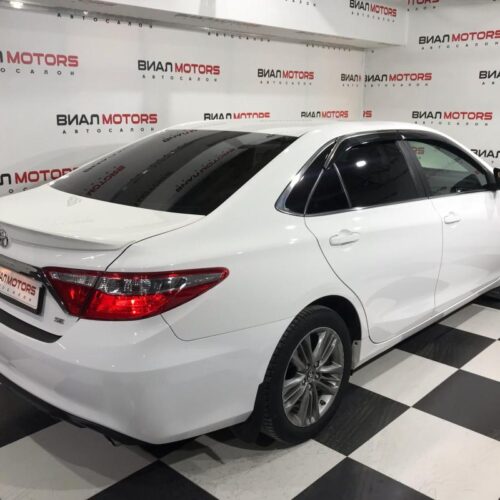 Toyota Camry  2016