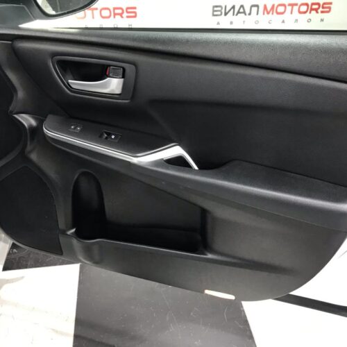 Toyota Camry  2016