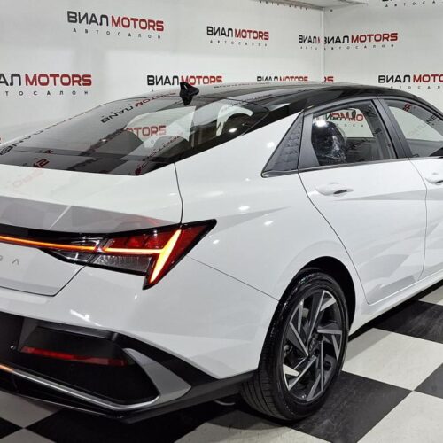 Hyundai Elantra  2023