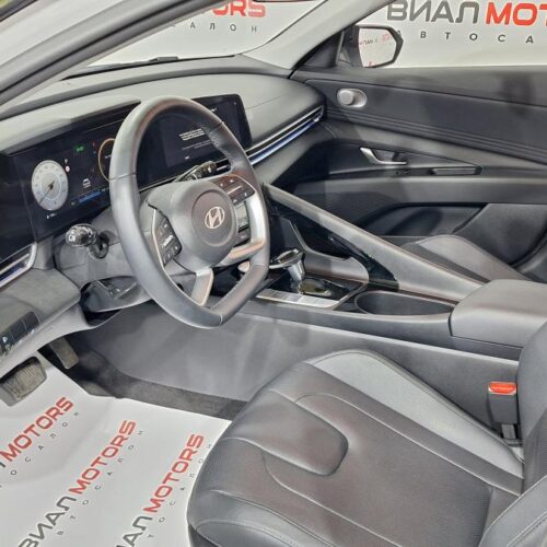 Hyundai Elantra  2023