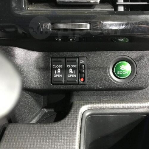 Honda Stepwgn  2015