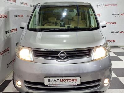 Nissan Serena  2005