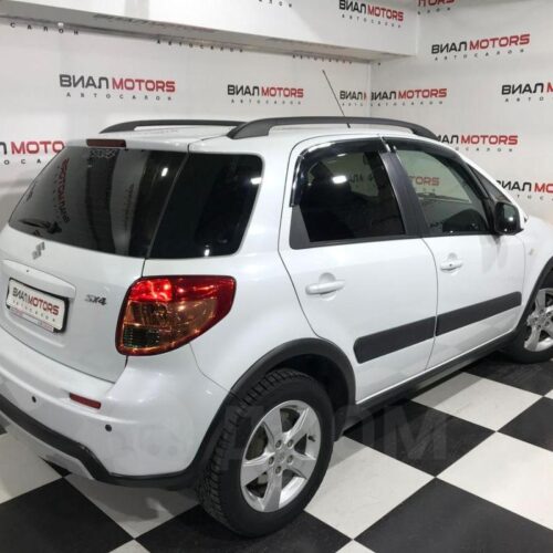Suzuki SX4  2011