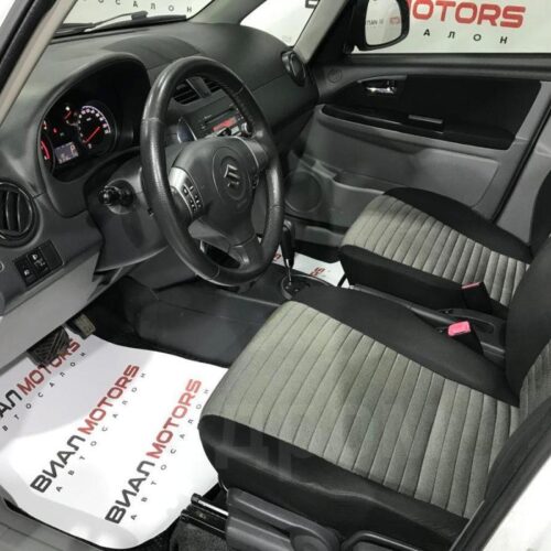 Suzuki SX4  2011