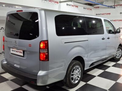Peugeot Traveller  2021