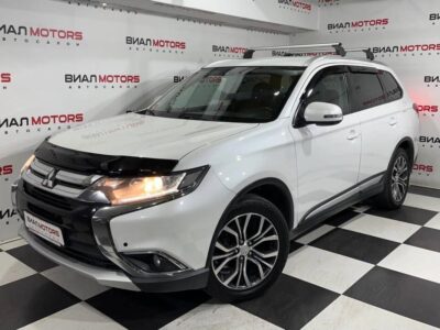 Mitsubishi Outlander  2015