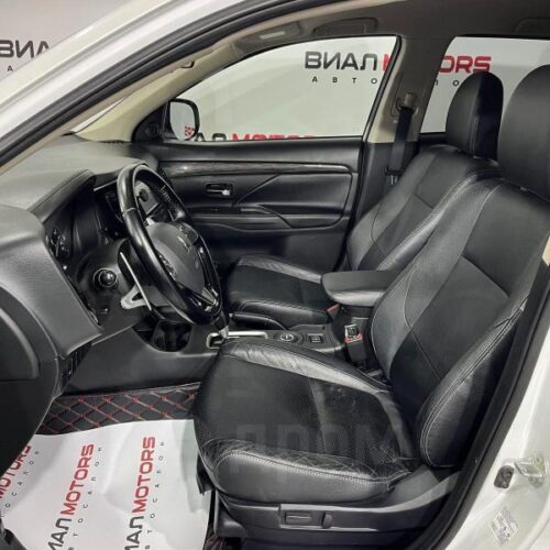 Mitsubishi Outlander  2015
