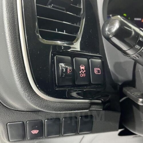 Mitsubishi Outlander  2015