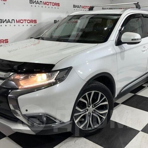 Mitsubishi Outlander  2015