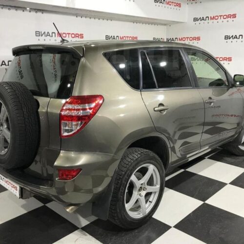 Toyota RAV4  2012