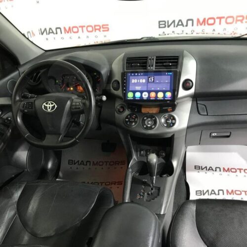 Toyota RAV4  2012