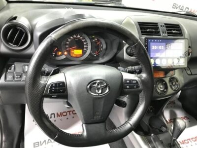 Toyota RAV4  2012