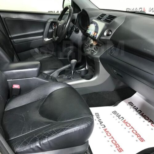 Toyota RAV4  2012