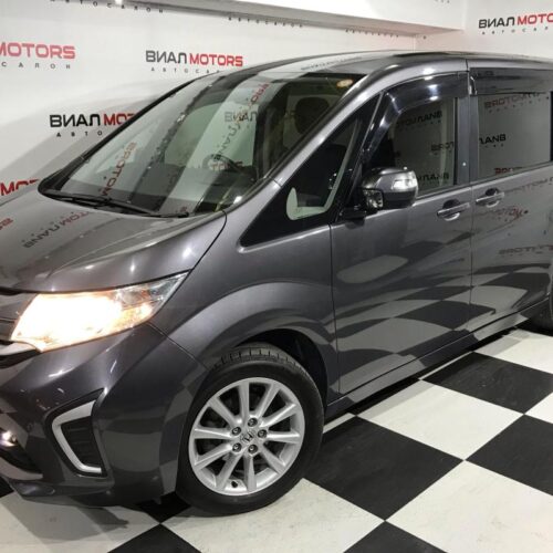 Honda Stepwgn  2017